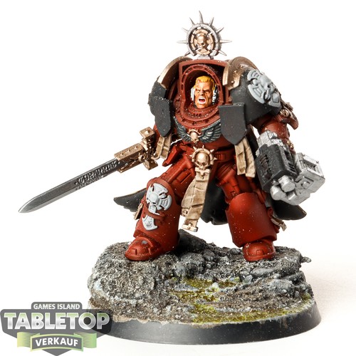 Space marines capitano in - space,